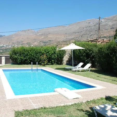 With A Pool In Lefkogia Lefkogeia